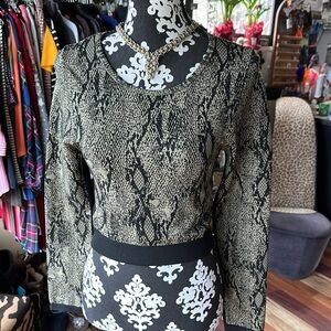 Chic Snake Print Long Sleeve CROP Top by Fabletics